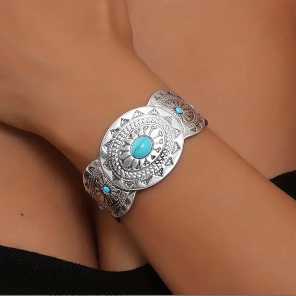 Boho Vintage Style Southwestern Silver-tone Turquoise Stone Bangle Cuff Bracelet - Picture 2 of 11